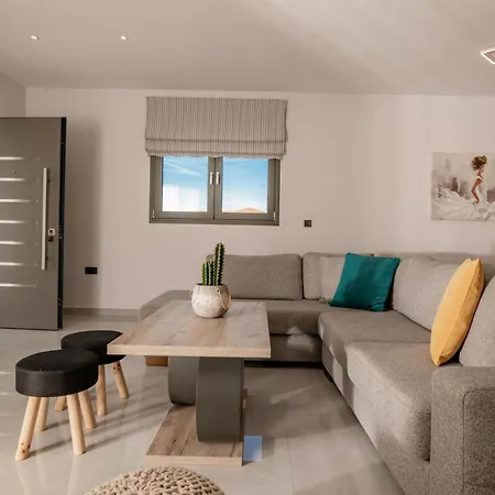 Dianthus With Private Pool In Zakynthos * Sarakinádhon