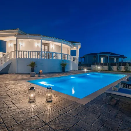 فيلة Dianthus With Private Pool In Zakynthos *