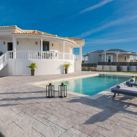 Dianthus With Private Pool In Zakynthos * Sarakinádhon