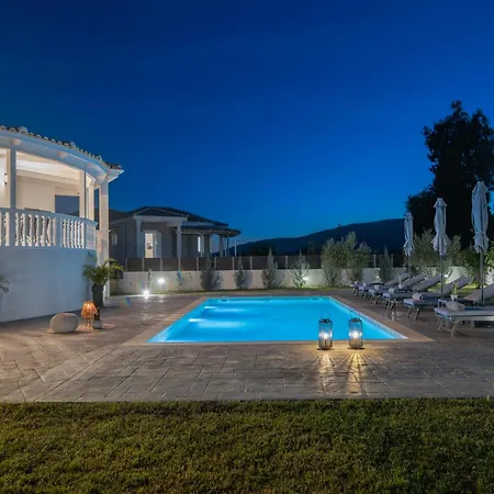 Dianthus With Private Pool In Zakynthos * Sarakinádhon