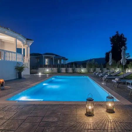 Villa Dianthus With Private Pool In Zakynthos Sarakinádhon