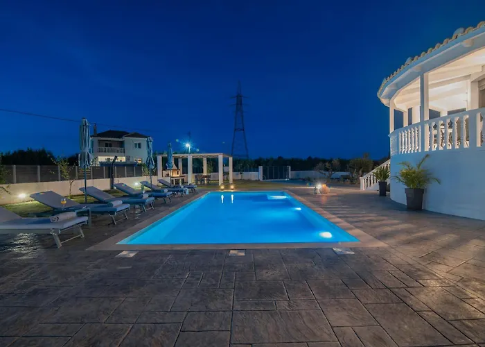 Dianthus With Private Pool In Zakynthos Villa